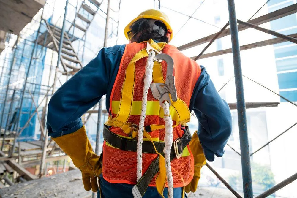 Tipos de cintos de segurança para trabalho em altura: guia completo e escolha segura